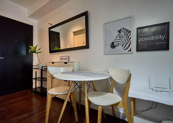 Cozy Crib At Acqua Residences - Rockwell Views Apartment Manila